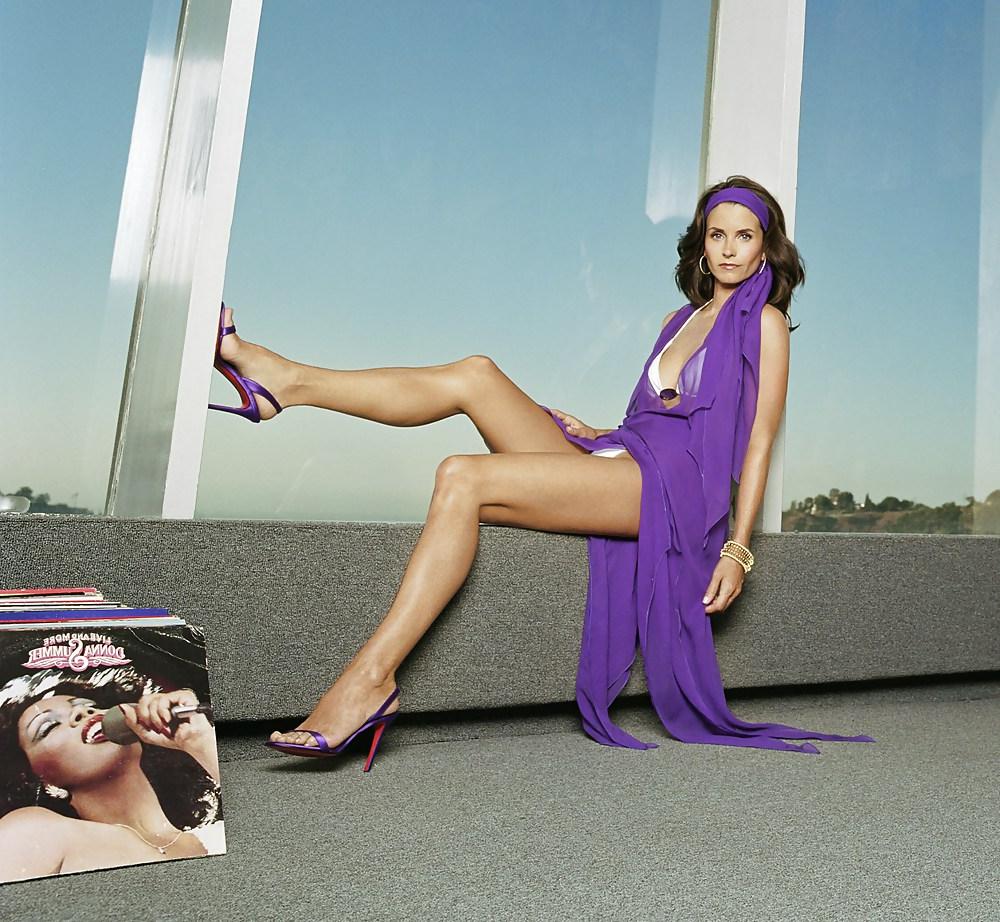 21P Celebrity Legs