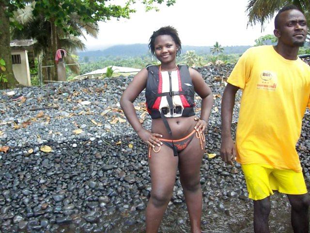 8P Raissa of buea univrsity of cameroon (no naked)