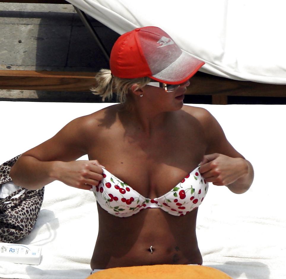 25P Gemma Atkinson Bikini Candids at Pool in Miami