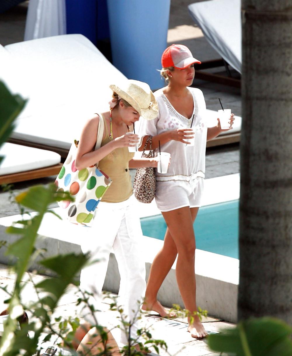 25P Gemma Atkinson Bikini Candids at Pool in Miami