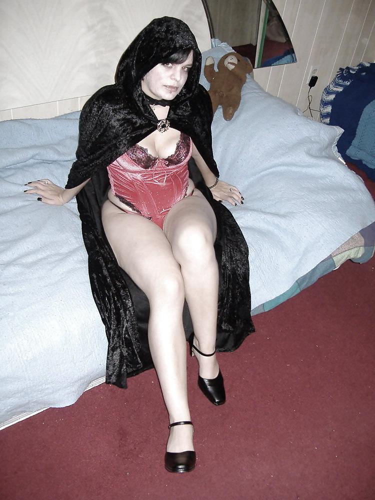 25P Bekah Hardcore Posing