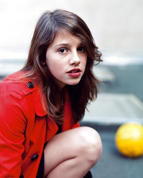 9P German celeb Leonie Tepe