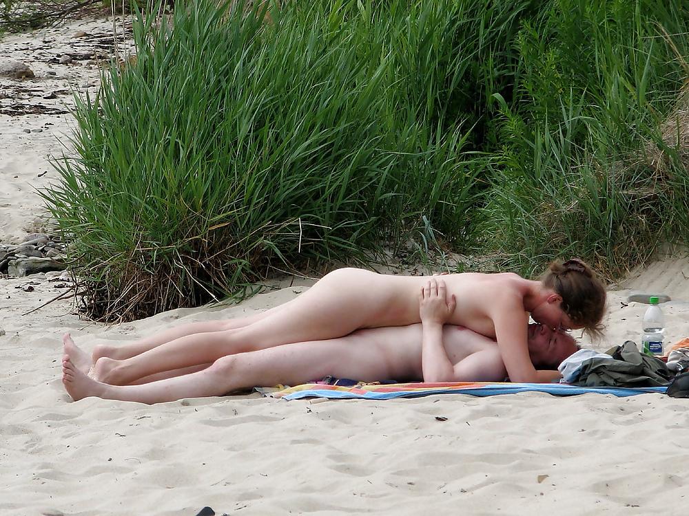 20P Exhibitionist cougars 4