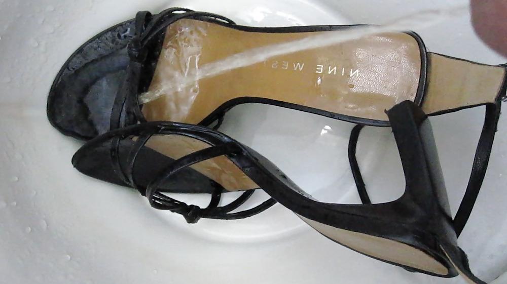11P Nine West Heels Goodwill Bound