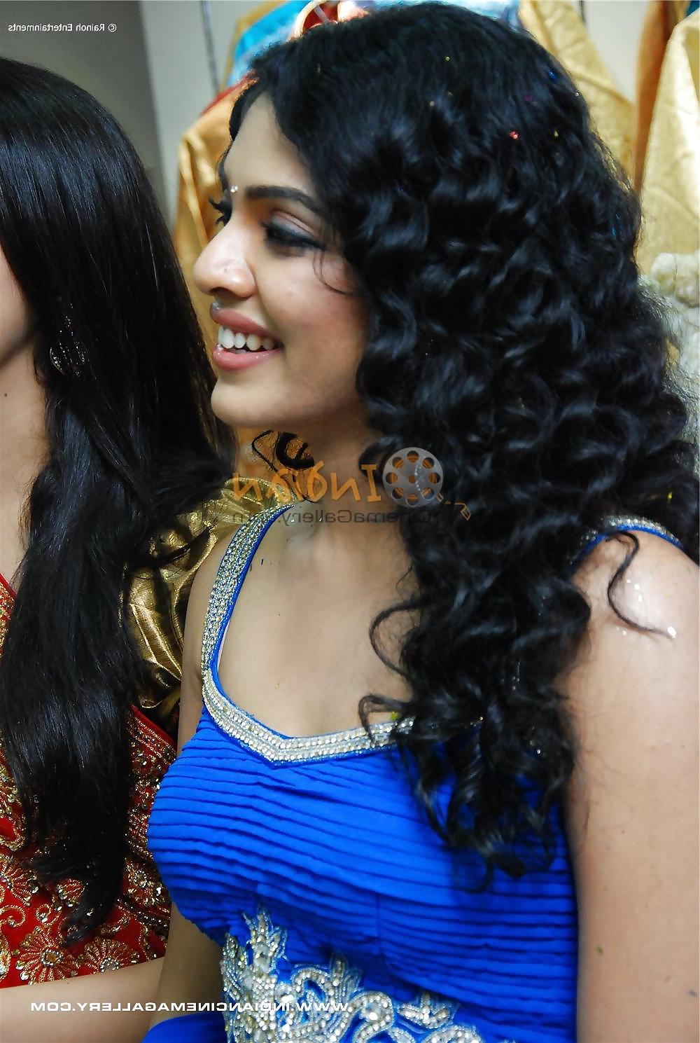 25P Hot Face-Rima Kallingal