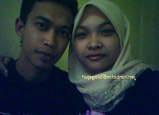 13P Awek posing ngan pakwe
