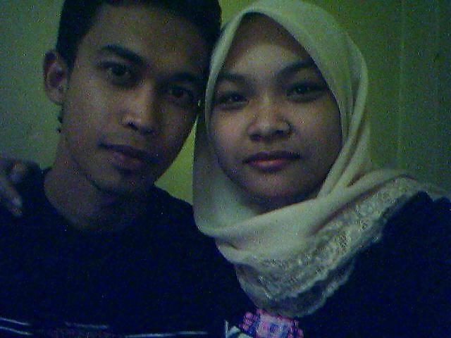 13P Awek posing ngan pakwe