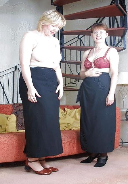 25P Hot mature in nylon