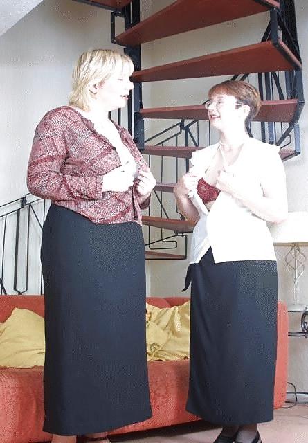 25P Hot mature in nylon