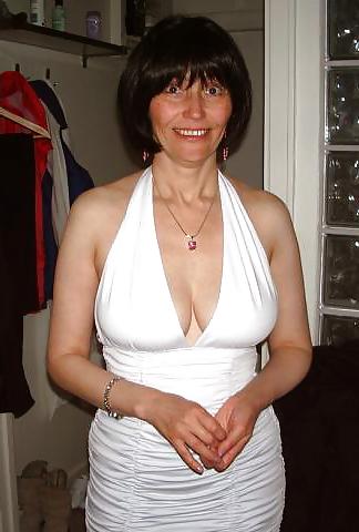 16P Wives that need banging hard