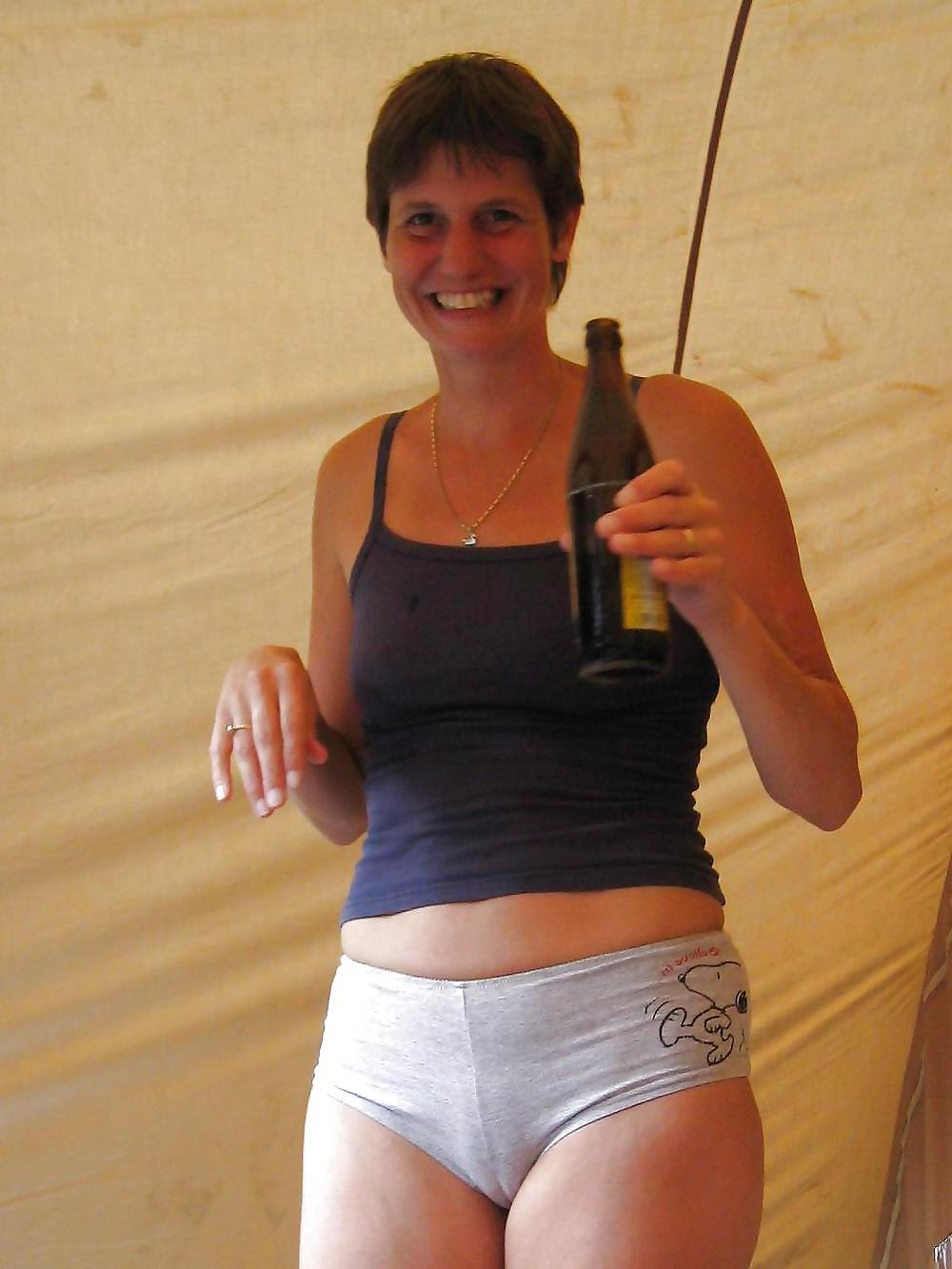 16P Wives that need banging hard
