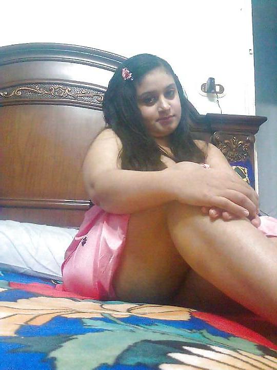 15P Hot Iranian Women Part 2