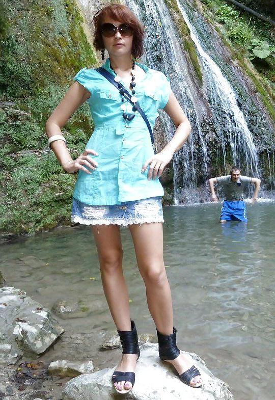 23P Mature mom take shirt and skirt off 