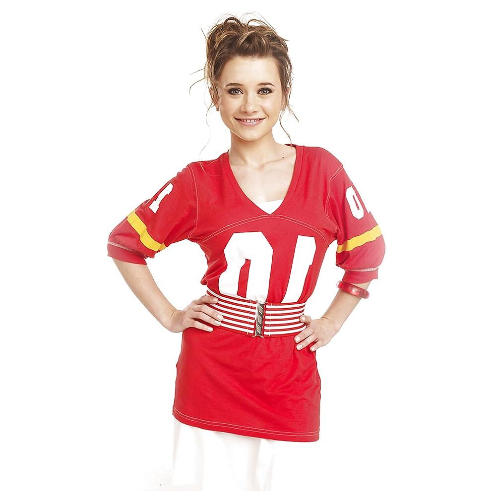 25P Olesya Rulin vs. Kat Foster