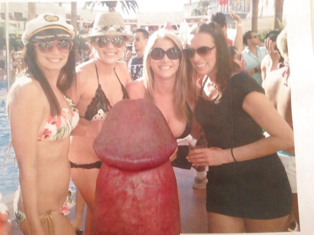 4P Group of hotties in sunglasses