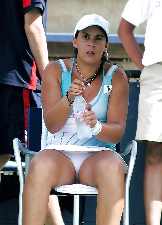 25P Tennis Captures