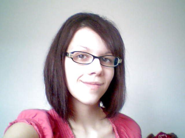 25P Tiny Teen Mom Hottie
