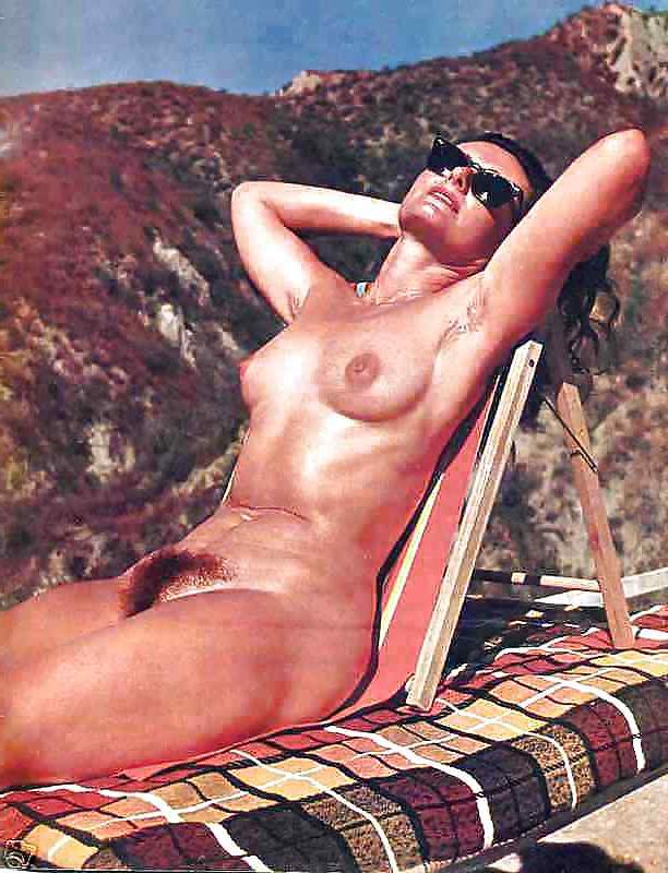 25P Vintage nudists12