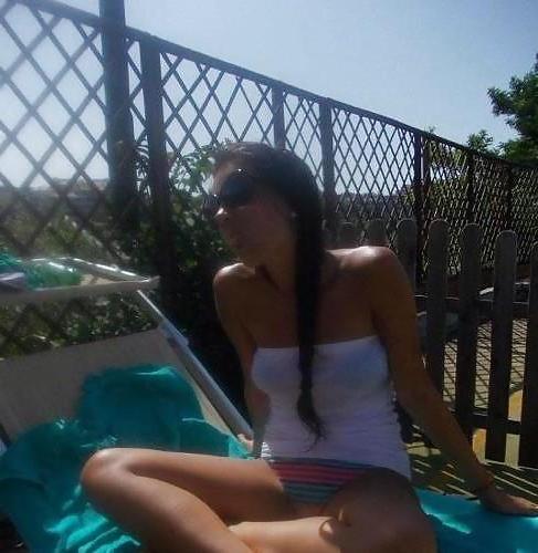 24P Stunning italian bikini teen Michelle Ferrante