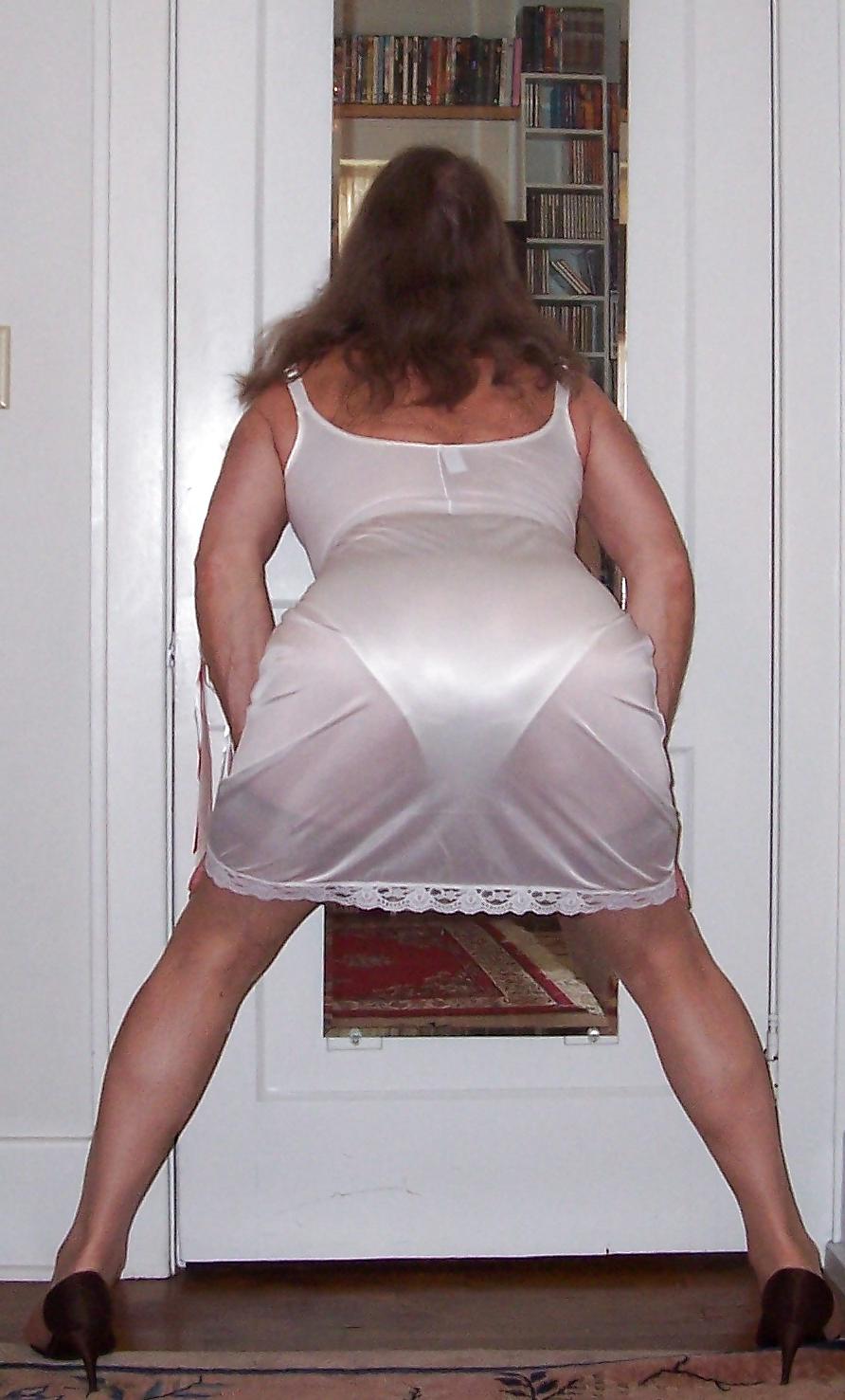 11P Crossdressing: White Slip