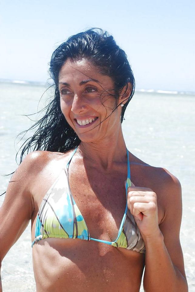 11P Italian brunette milf - NN