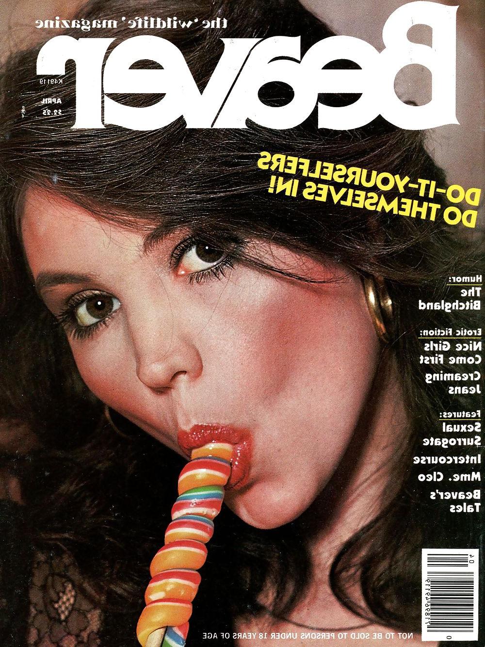 21P Reminiscent Vintage Retro Teens Lesbians Stockings Natural 3