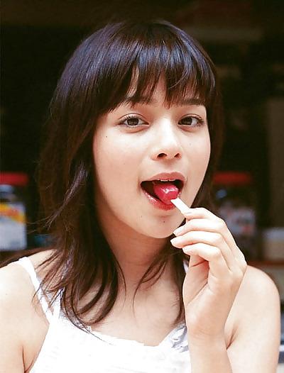 10P Rosa Kato is a half-Italian and half-Japanese actress !