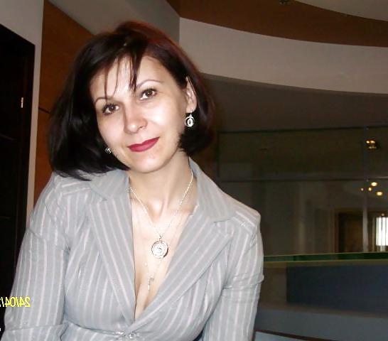 18P Married MILF slut wife of out town: Irina