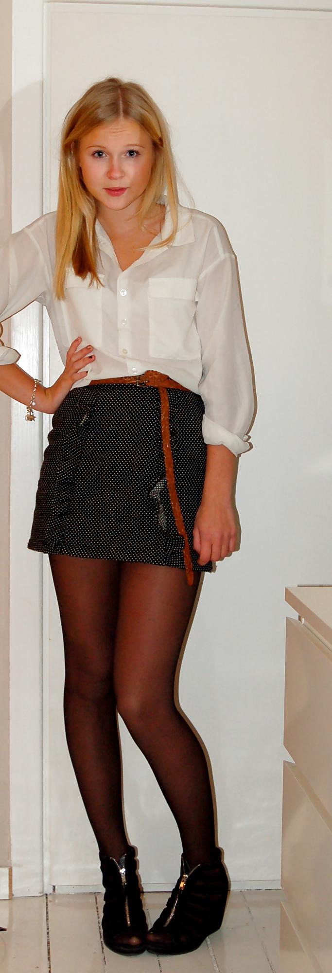 22P Sexy swedish girls
