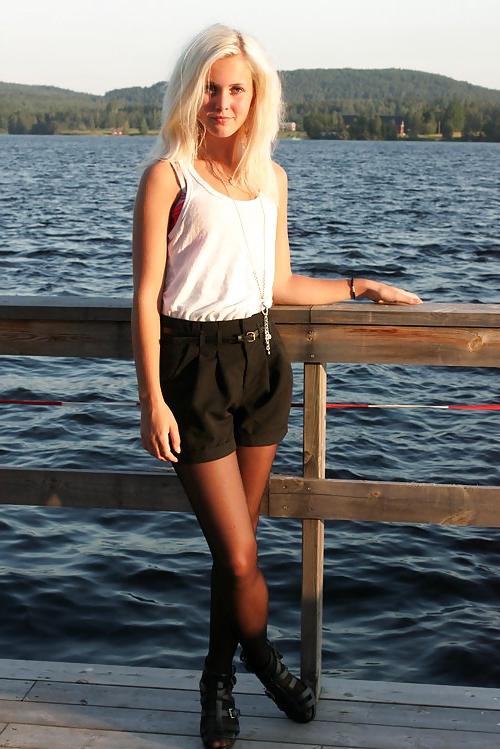 22P Sexy swedish girls