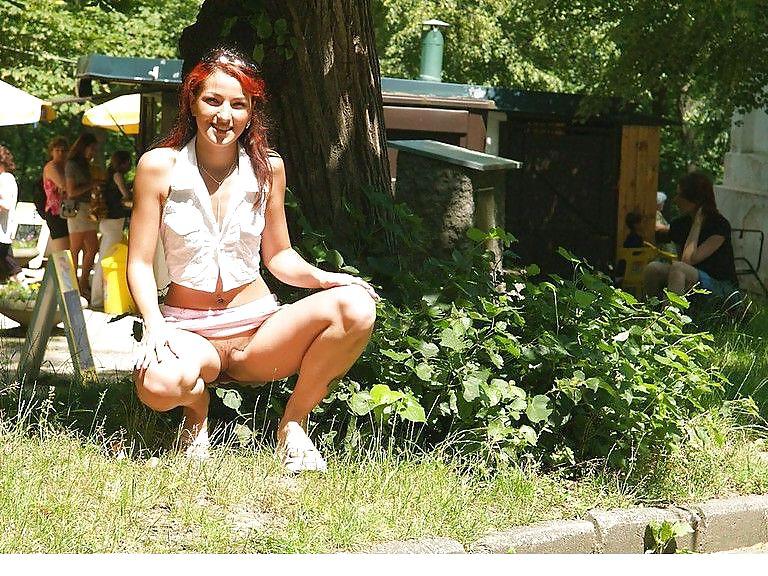 25P Otra chica exhibicionista.