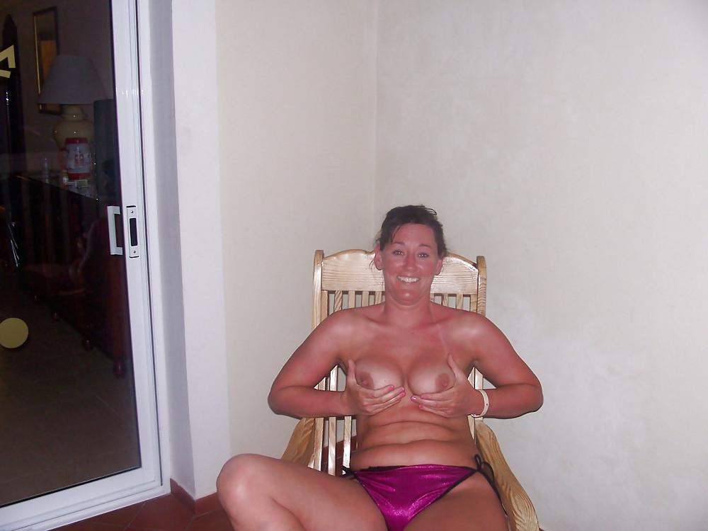 25P Matures of all shapes and sizes hairy and shaved 187