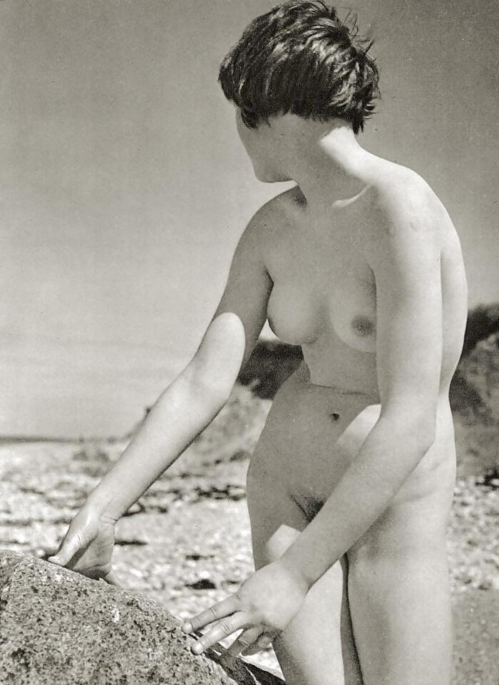 25P A Few Vintage Naturist Girls That Really Turn Me on (7)