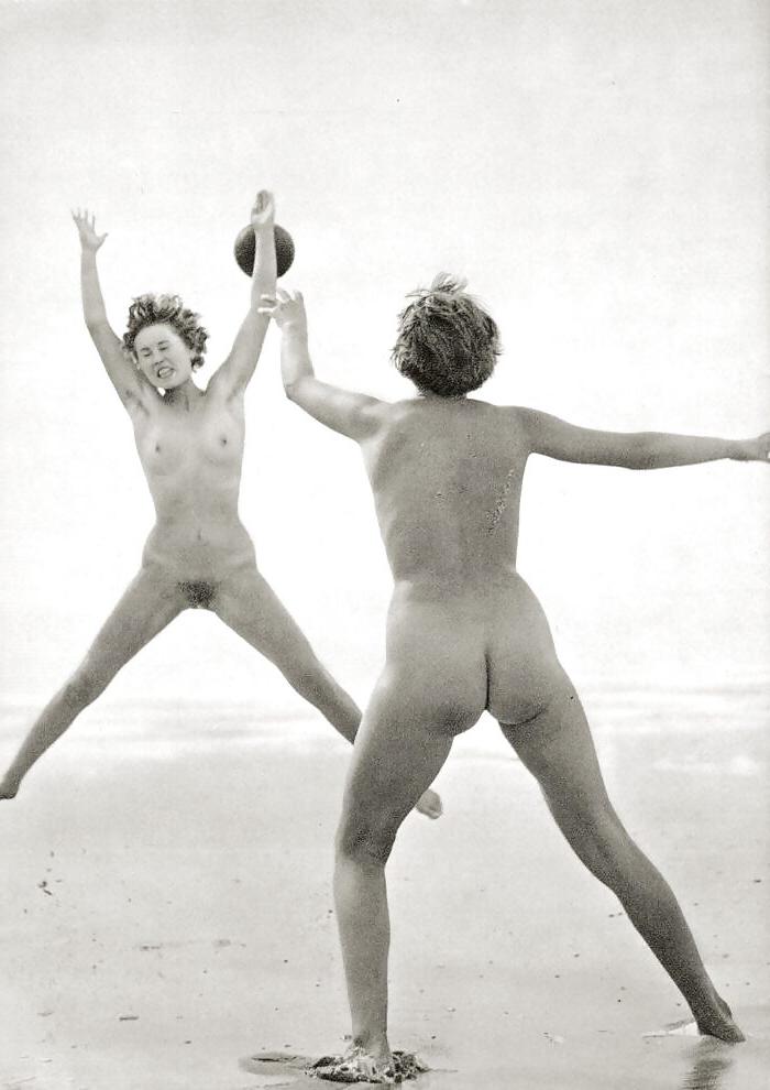 25P A Few Vintage Naturist Girls That Really Turn Me on (7)