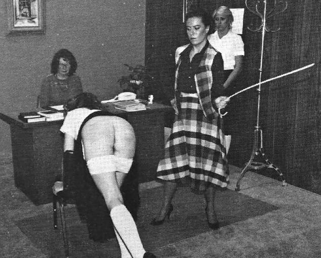 25P Vintage ladies in white panties.