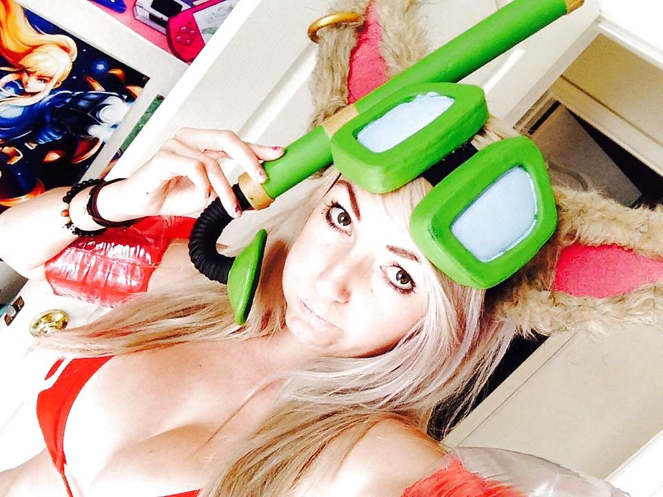 25P Jessica Nigri fap time