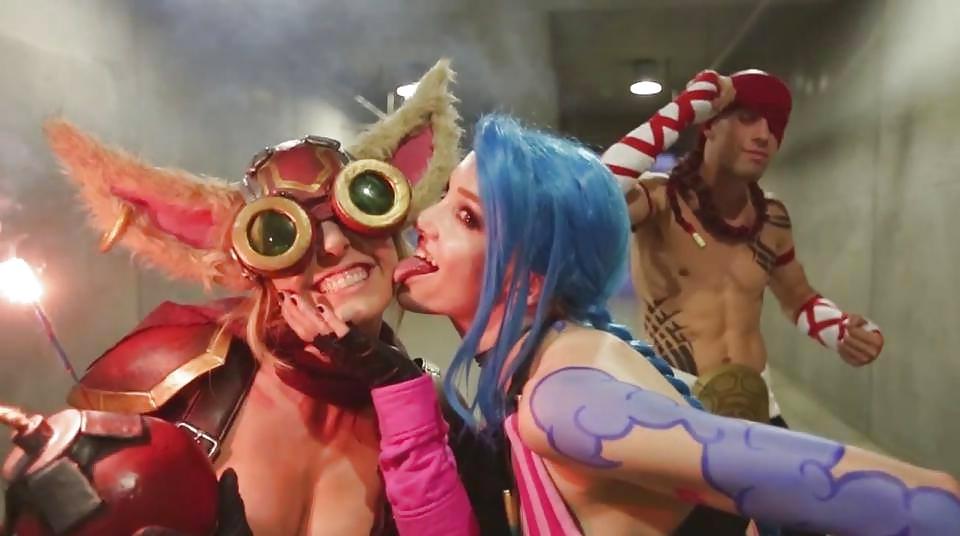 25P Jessica Nigri fap time