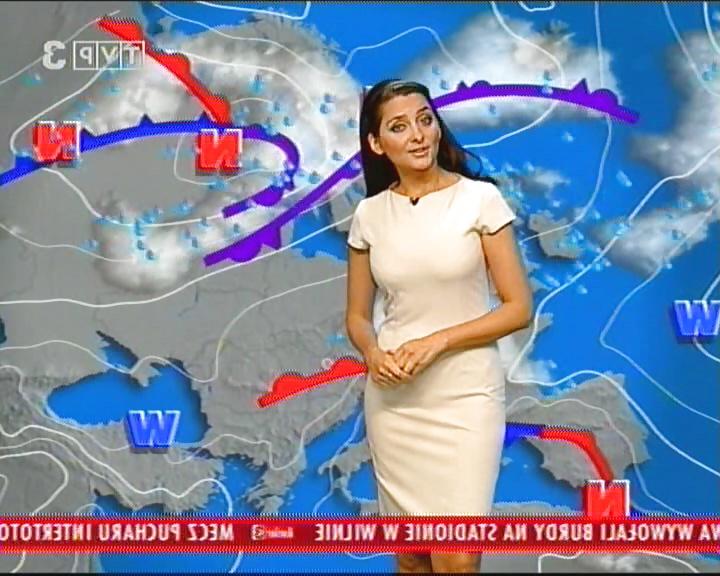 25P Beata Gubernat Polish busty weather girl