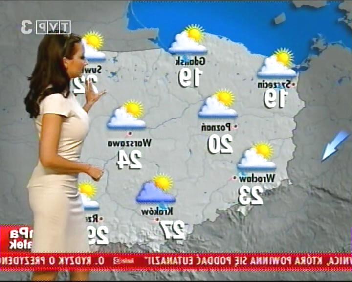 25P Beata Gubernat Polish busty weather girl