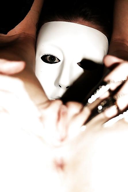 16P Masquerade ball