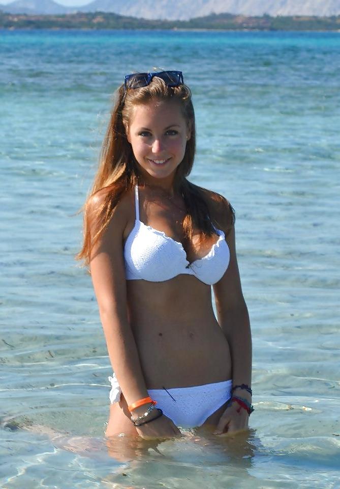 25P Italian bikini hot teens