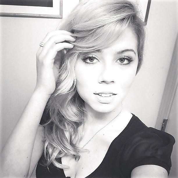25P Jennette Mccurdy 