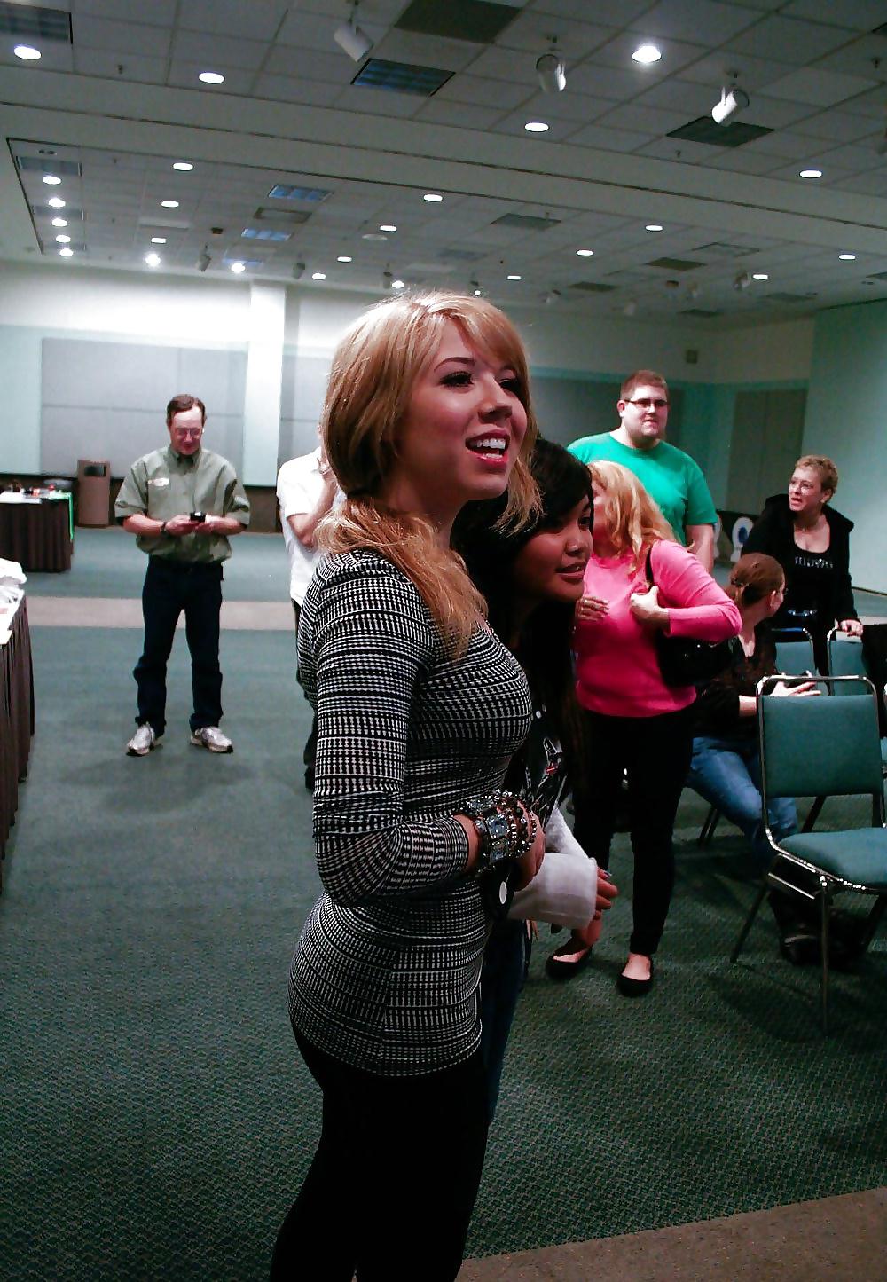 25P Jennette Mccurdy 