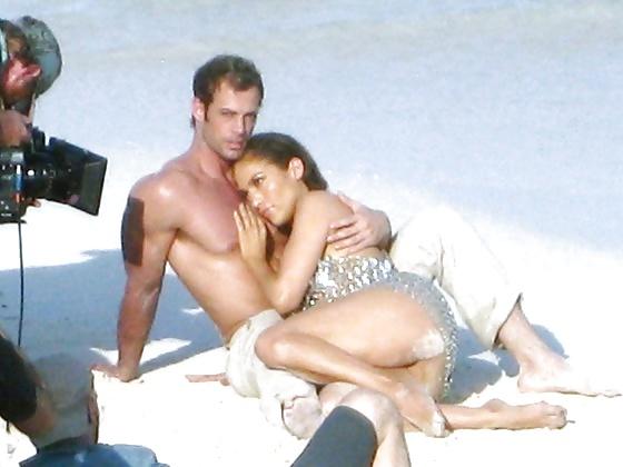 25P Jennifer lopez upskirt & nipples slip collection