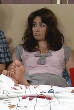 17P Arab celebrity feet