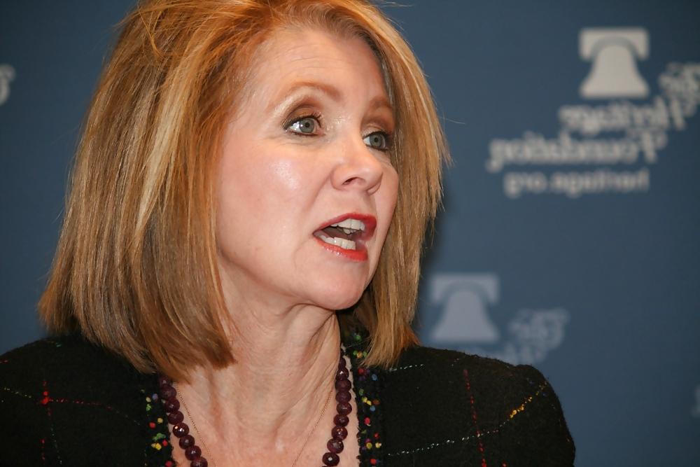 25P I love jerking off to Conservative Marsha Blackburn