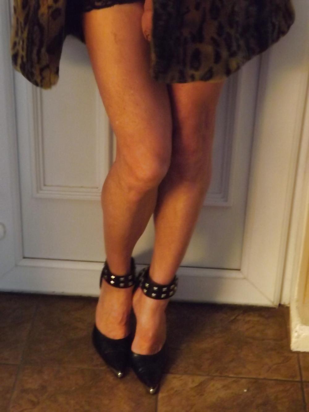 10P Selina the extreme heeled tattooed goth slut