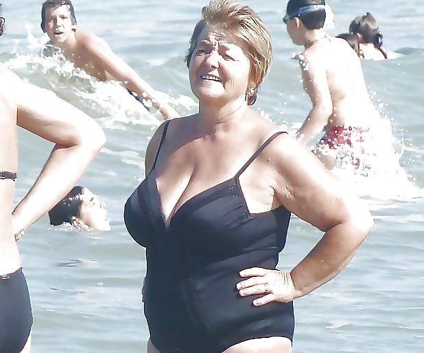 25P Beach Mature Boobs