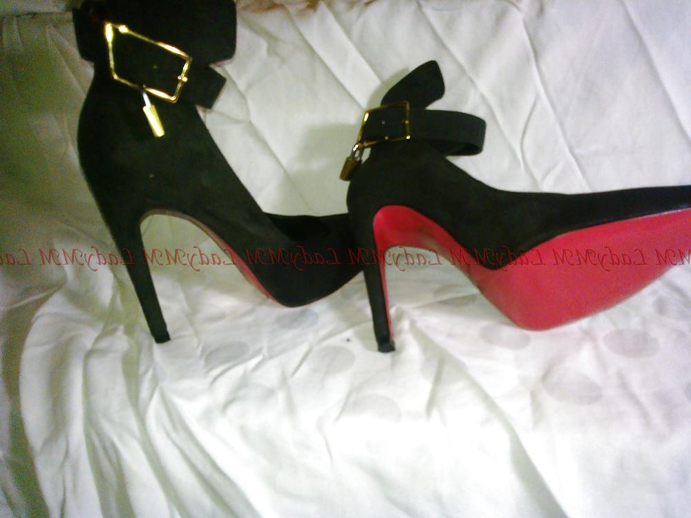 12P LadyMM Italian Milf. Her new black and red high heeled shoes