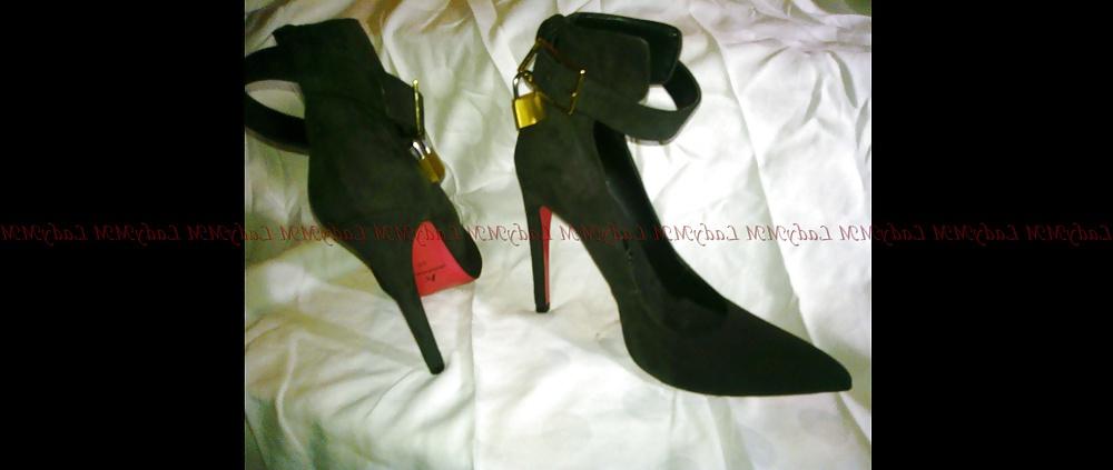 12P LadyMM Italian Milf. Her new black and red high heeled shoes